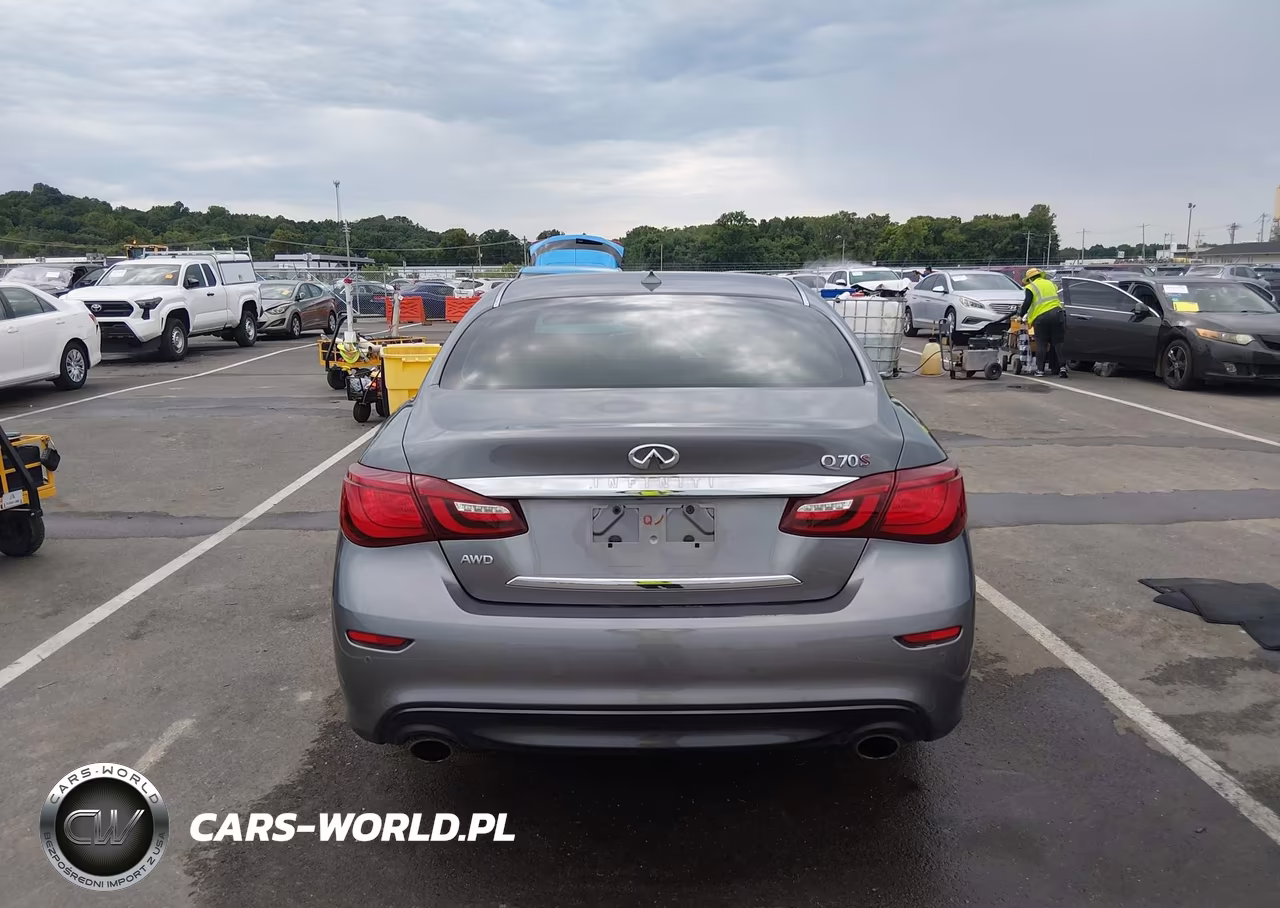 2019 Infiniti Q70 3.7X Luxe VIN:JN1BY1AR9KM585132 - 17