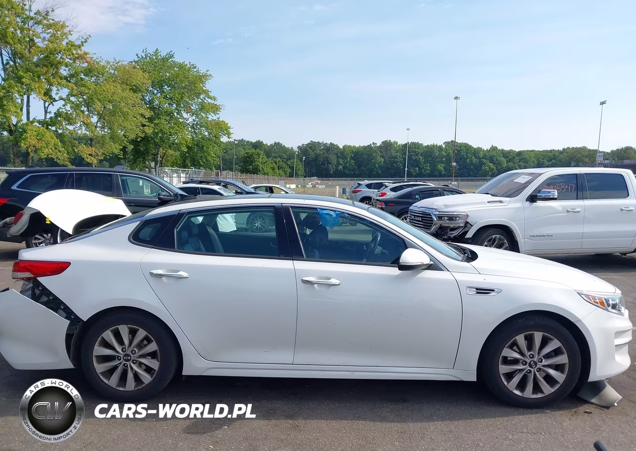 2016 Kia Optima Ex VIN:5XXGU4L39GG085042 - 13