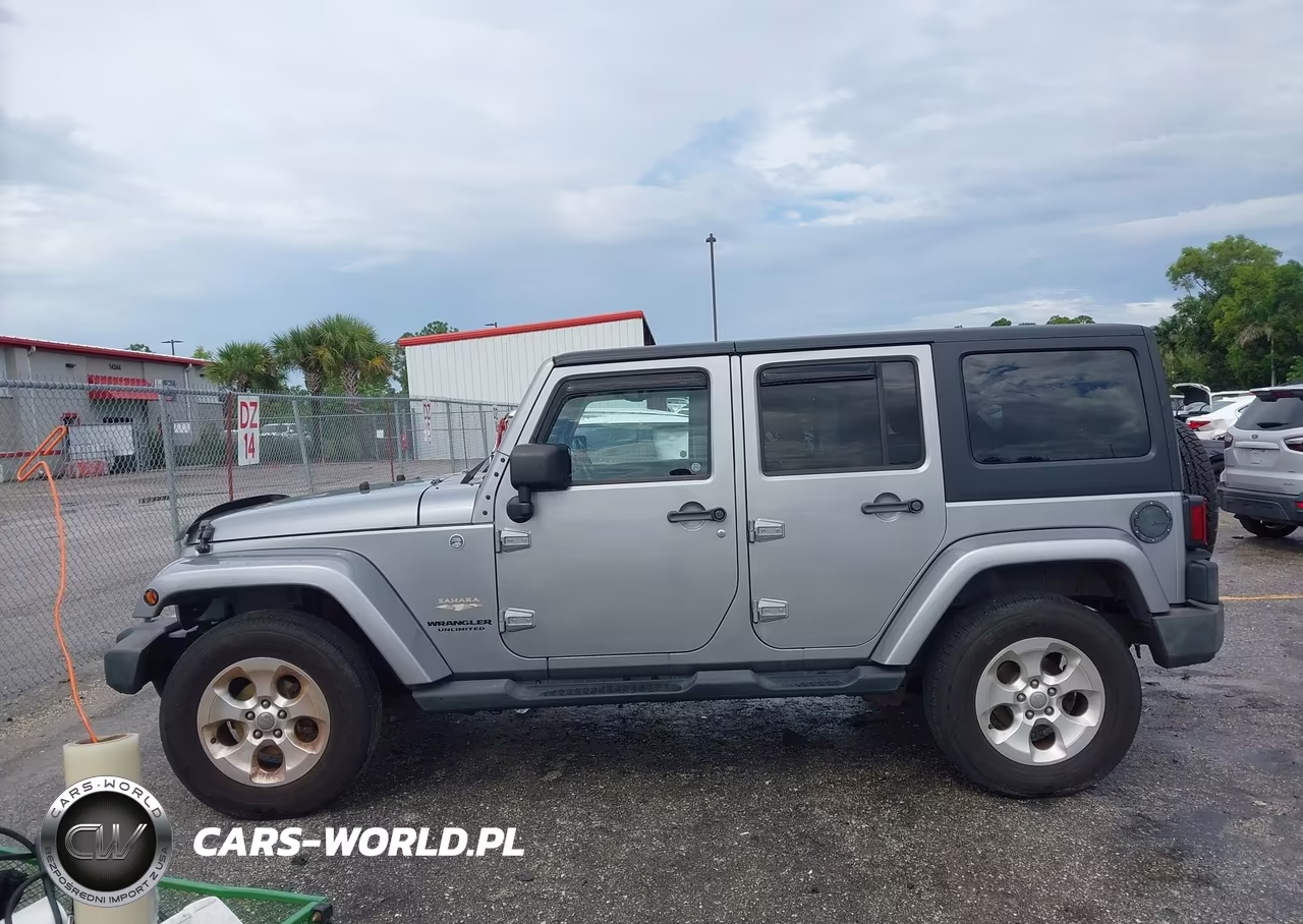 2013 Jeep Wrangler Unlimited Sahara VIN:1C4BJWEG0DL626747 - 14