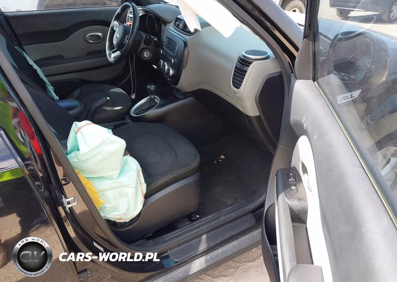 2015 Kia Soul + VIN:KNDJP3A55F7143361 - 5