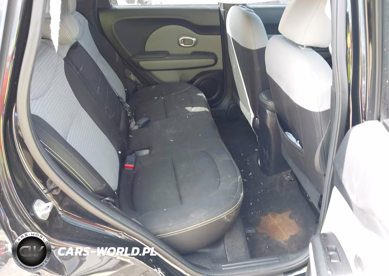2015 Kia Soul + VIN:KNDJP3A55F7143361 - 8