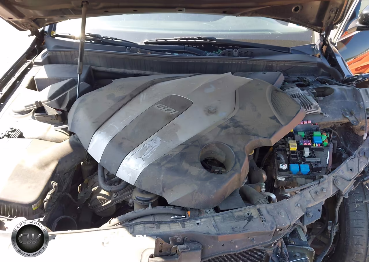 2012 Hyundai Genesis 3.8 VIN:KMHGC4DD5CU211830 - 10