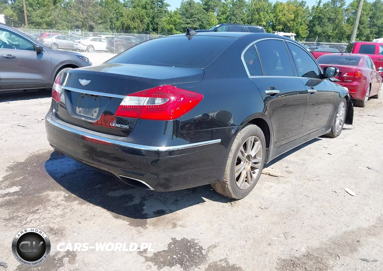 2012 Hyundai Genesis 3.8 VIN:KMHGC4DD5CU211830 - 4