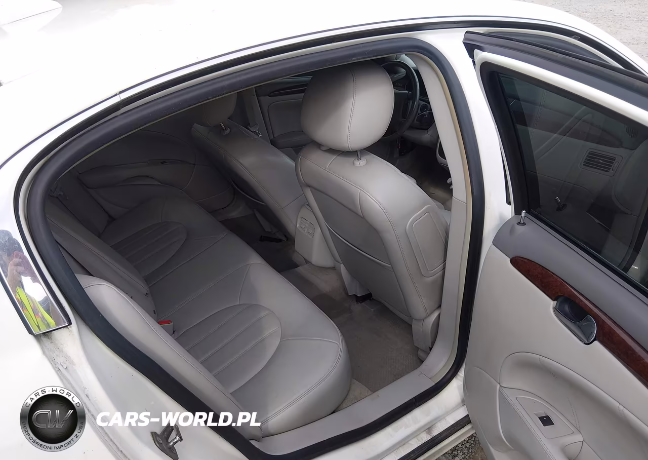 2010 Buick Lucerne Cxl VIN:1G4HC5E13AU128277 - 8