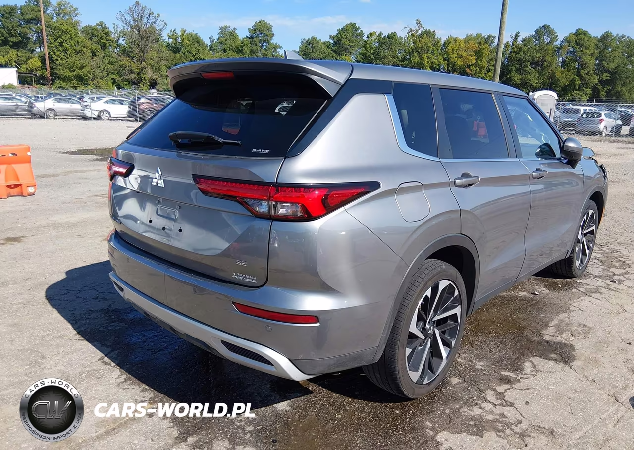 2022 Mitsubishi Outlander Black Edition S-Awc-Se 2.5 S-Awc-Se Launch Edition S-Awc VIN:JA4J4UA88NZ042286 - 4