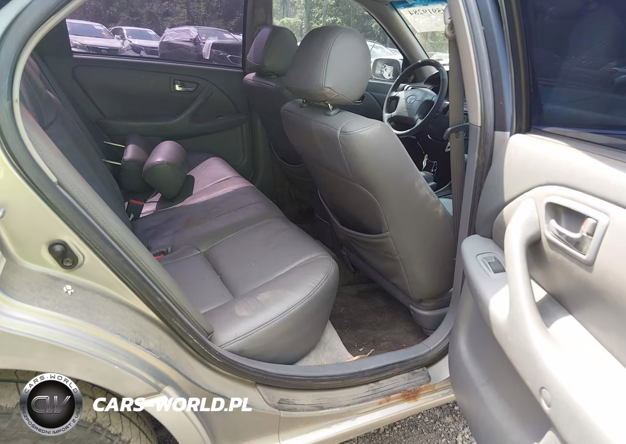 2001 Toyota Camry Le VIN:JT2BG22K210593983 - 8