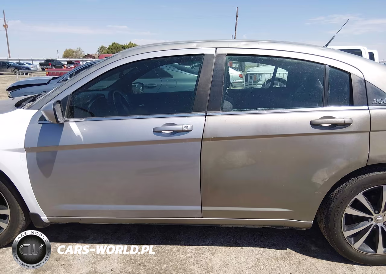 2013 Chrysler 200 Touring VIN:1C3CCBBG7DN715669 - 14