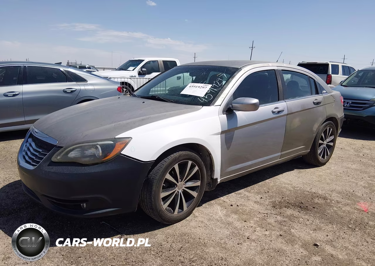 2013 Chrysler 200 Touring VIN:1C3CCBBG7DN715669 - 2