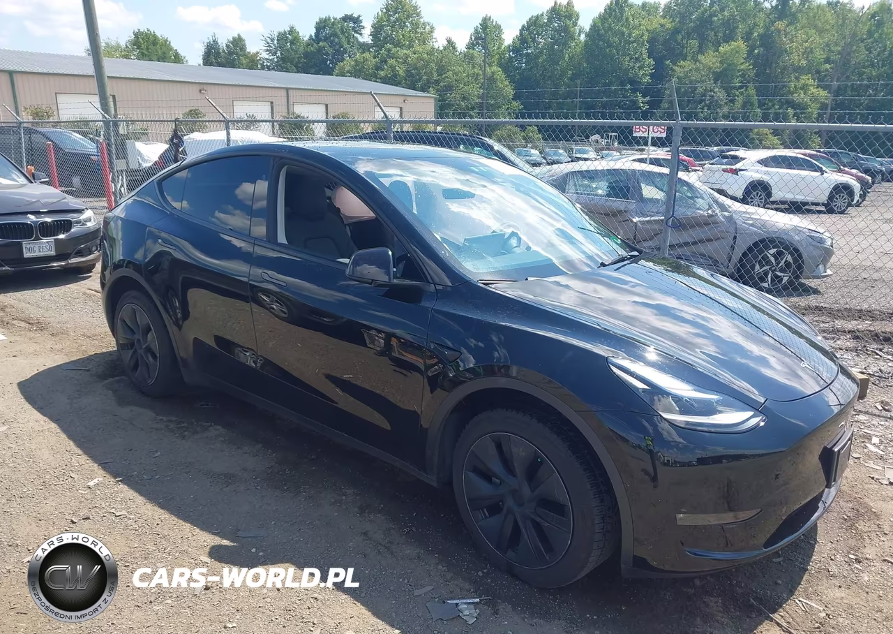 2025 Tesla Model Y Long Range Dual Motor All-Wheel Drive