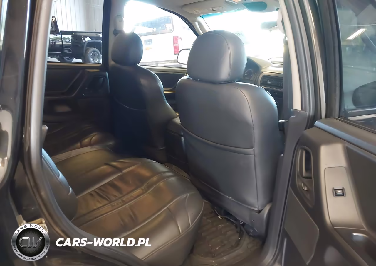 2004 Jeep Grand Cherokee Laredo VIN:1J4GW48S44C225630 - 8