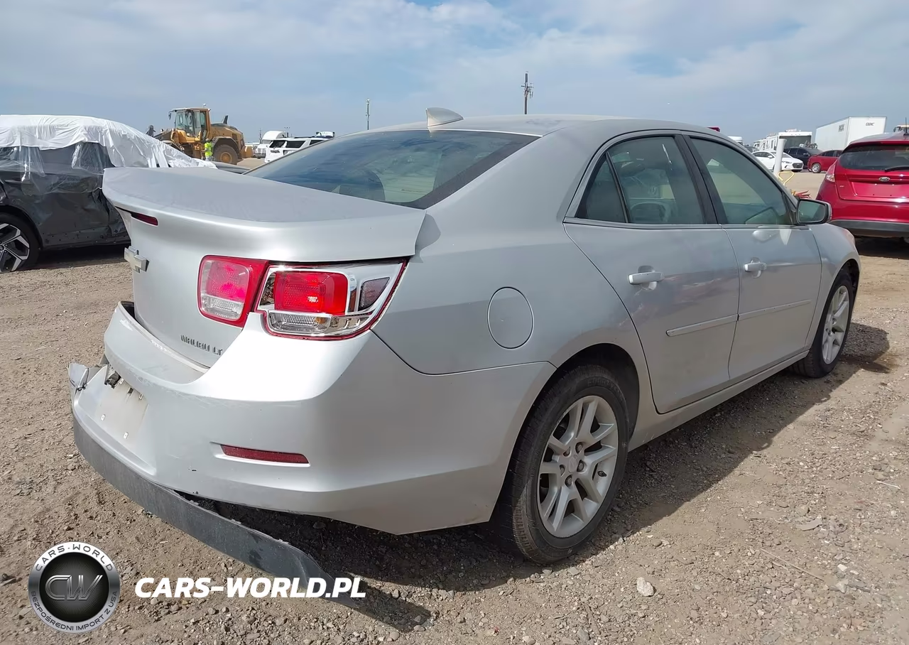 2015 Chevrolet Malibu 1Lt VIN:1G11C5SL8FF141400 - 4