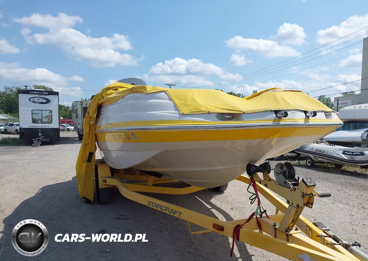 2003 Starcraft Deckboat
