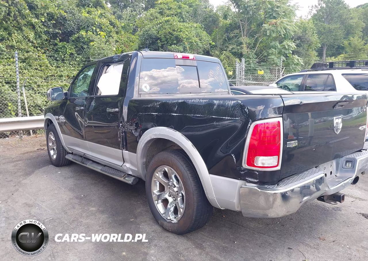 2016 Ram 1500 Laramie VIN:1C6RR7NT4GS178315 - 3