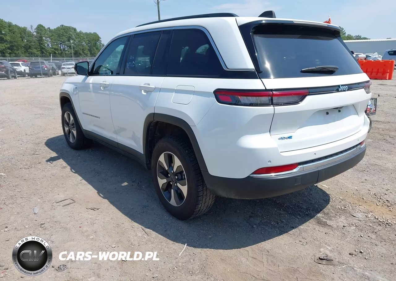2024 Jeep Grand Cherokee 4Xe VIN:1C4RJYB64R8516798 - 3