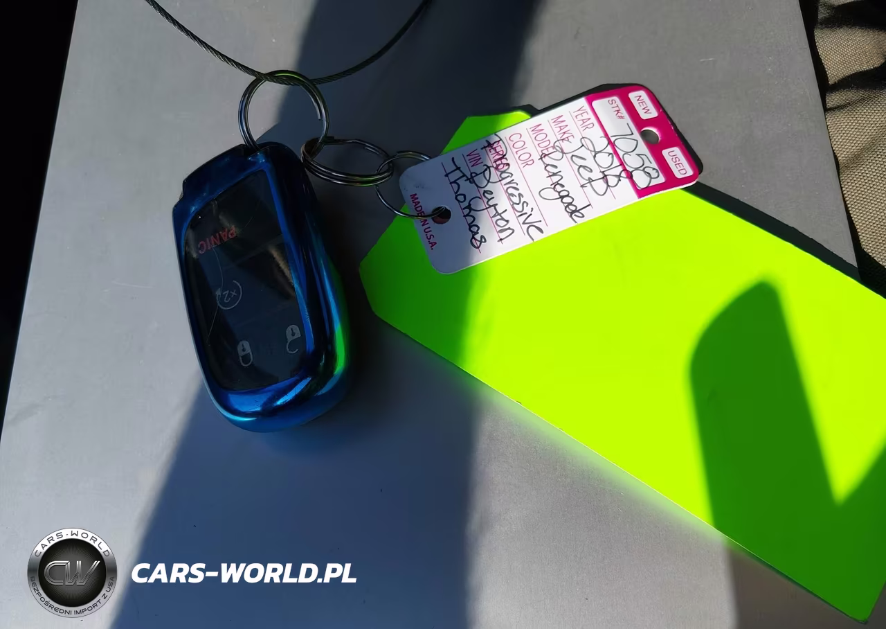2018 Jeep Renegade Latitude Fwd VIN:ZACCJABB0JPG79889 - 11