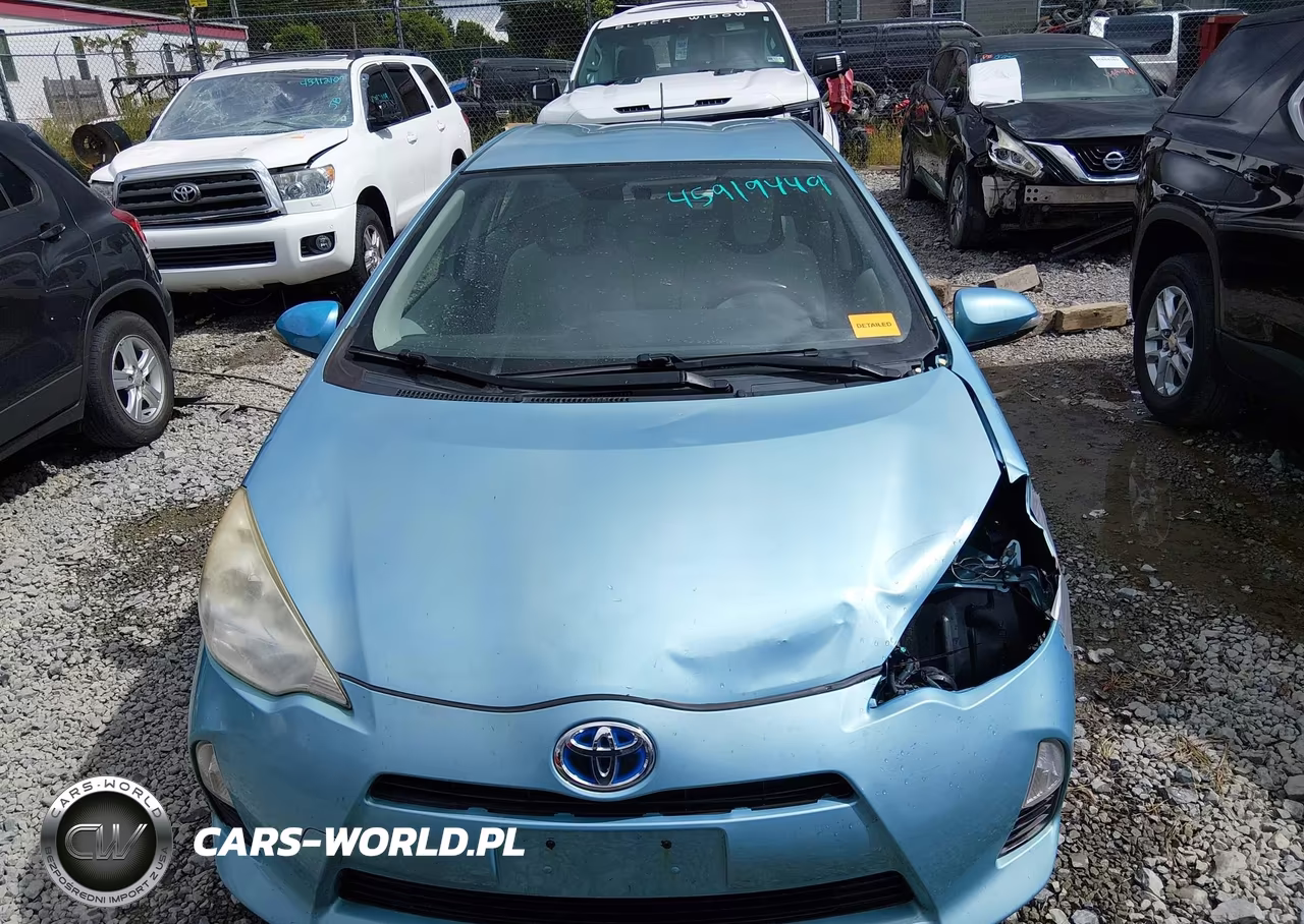 2013 Toyota Prius C One VIN:JTDKDTB36D1058054 - 12