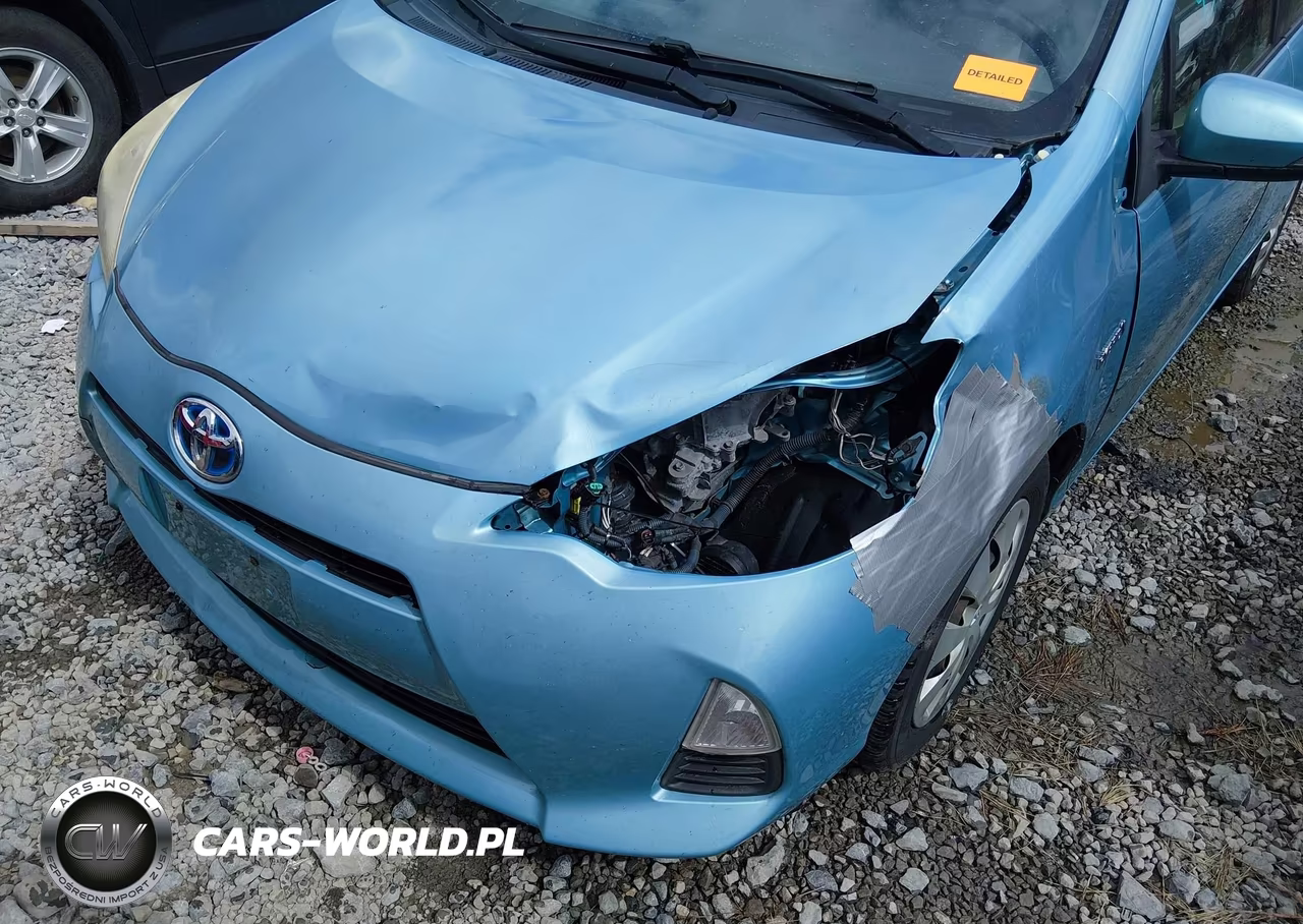 2013 Toyota Prius C One VIN:JTDKDTB36D1058054 - 6