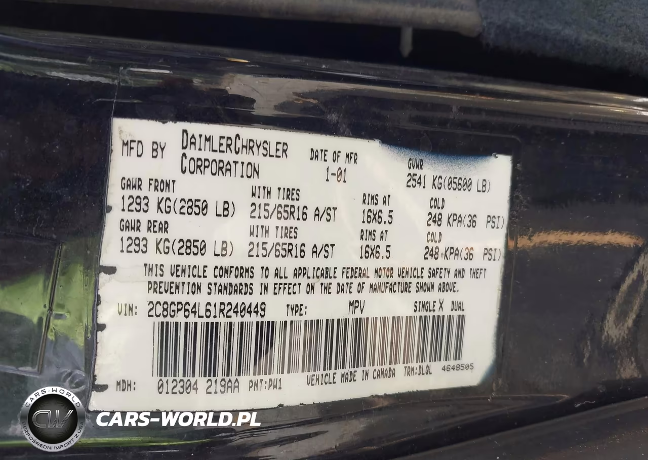 2001 Chrysler Town & Country Limited VIN:2C8GP64L61R240449 - 9