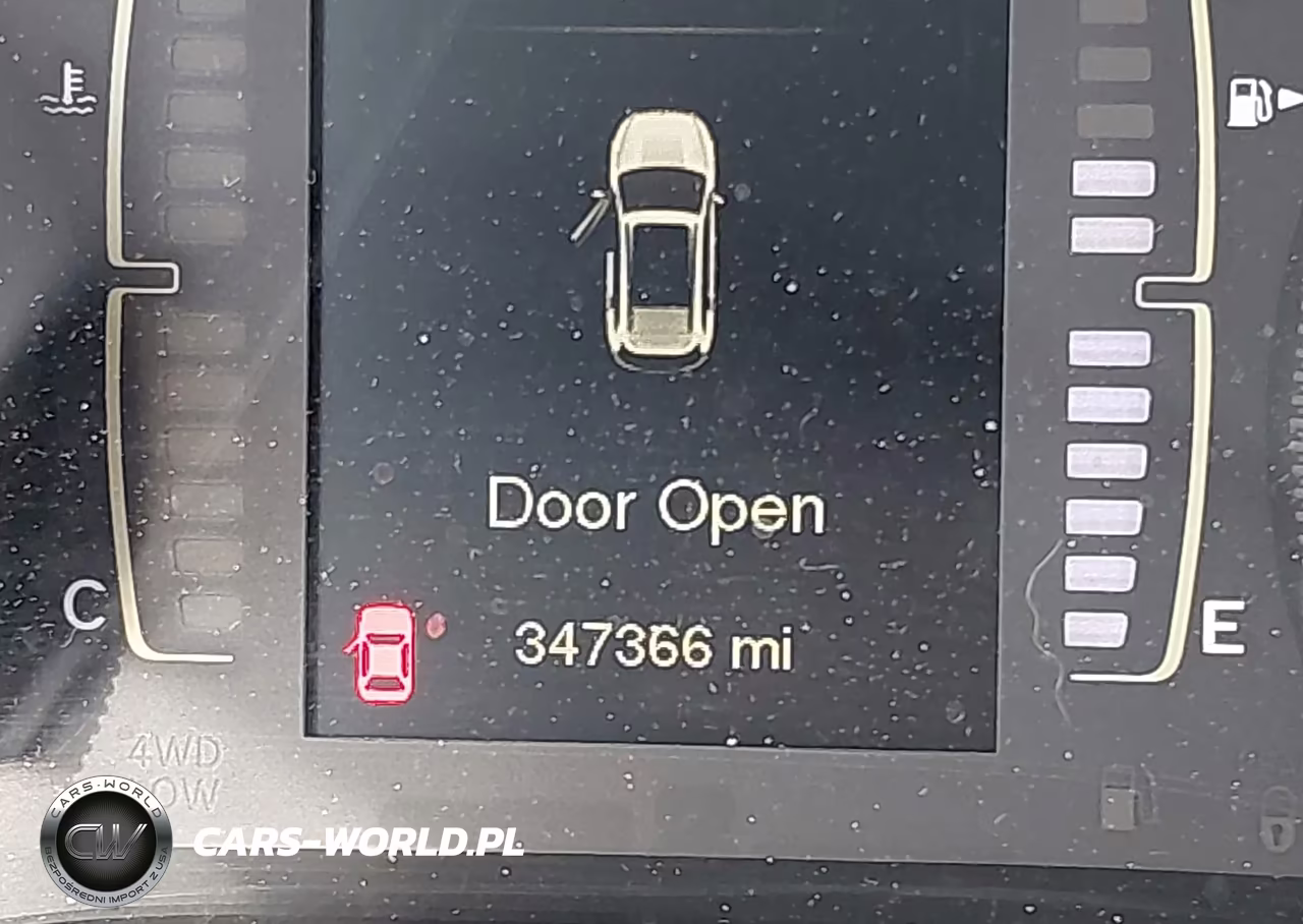 2017 Jeep Cherokee Altitude VIN:1C4PJMAB2HW529400 - 15