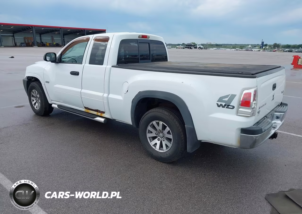 2006 Mitsubishi Raider Duro Cross V8 VIN:1Z7HT32N66S529393 - 3