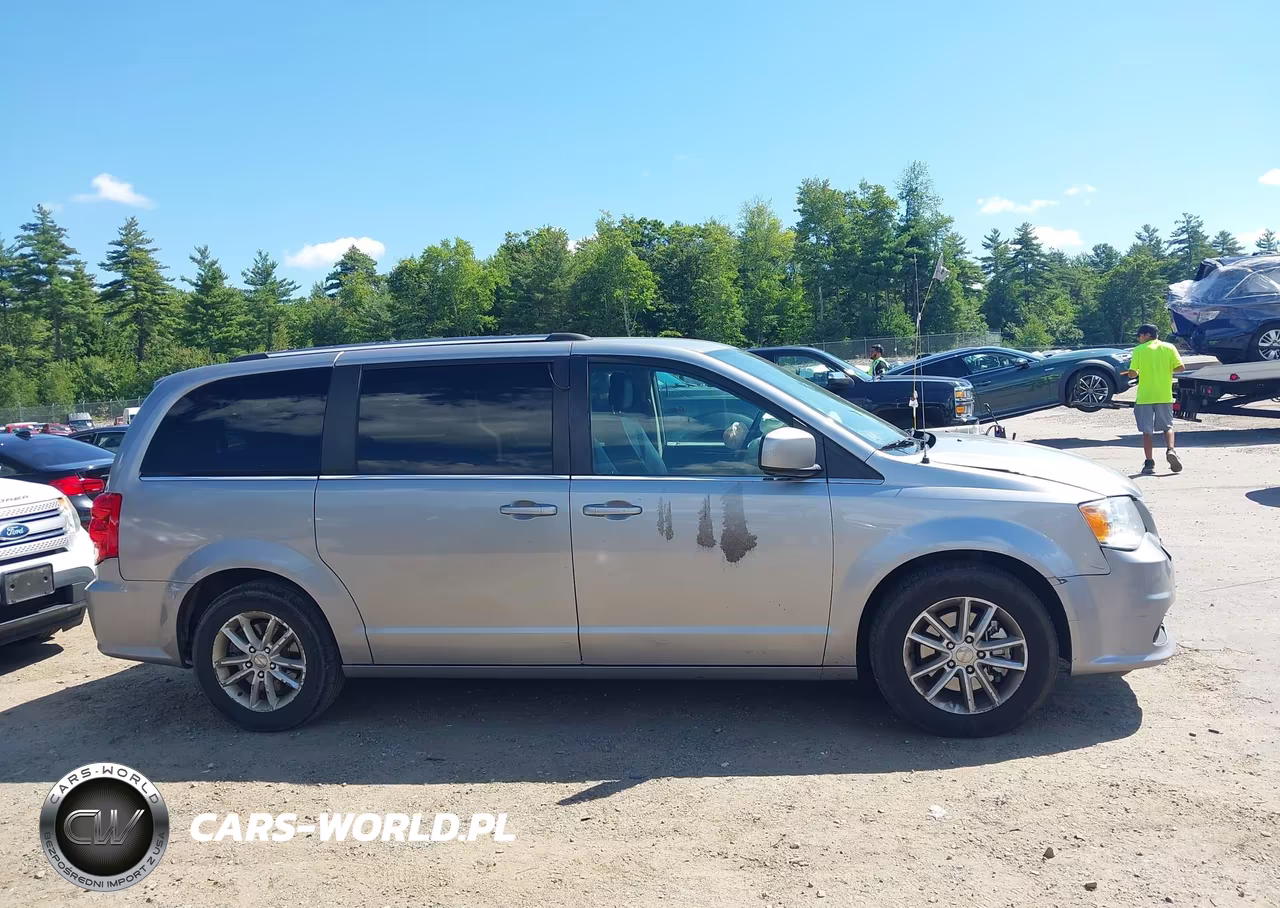 2019 Dodge Grand Caravan Sxt VIN:2C4RDGCG3KR660751 - 13