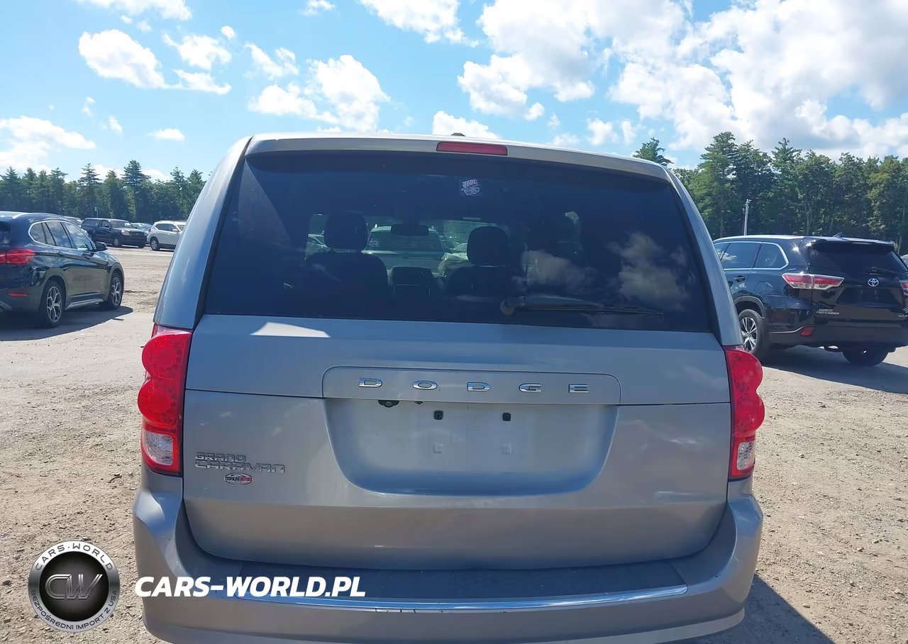 2019 Dodge Grand Caravan Sxt VIN:2C4RDGCG3KR660751 - 16