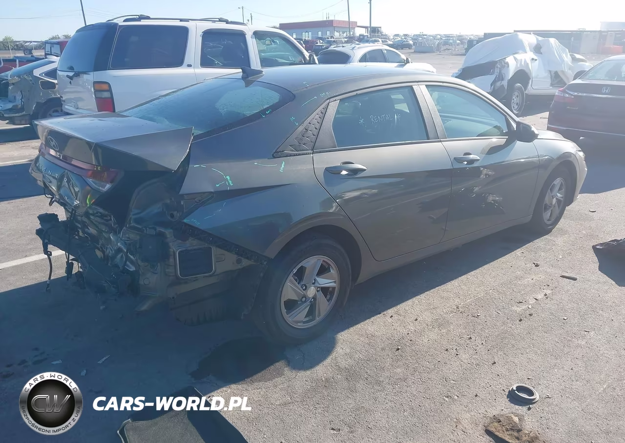 2025 Hyundai Elantra Se VIN:KMHLL4DG7SU862819 - 4