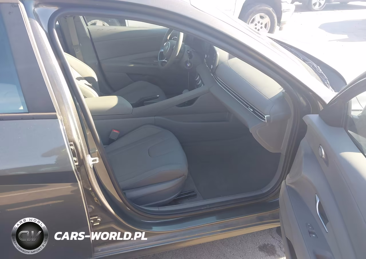 2025 Hyundai Elantra Se VIN:KMHLL4DG7SU862819 - 5