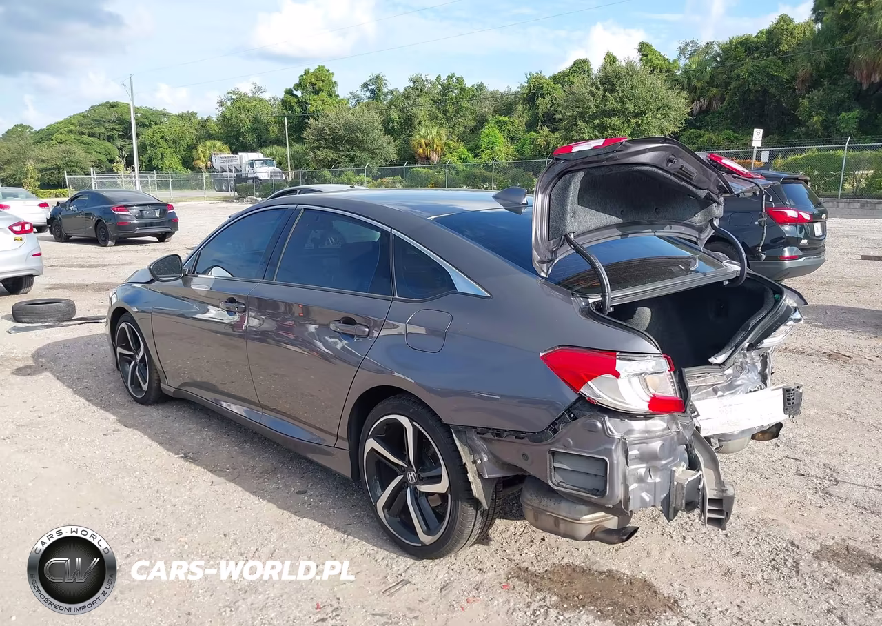 2018 Honda Accord Sport VIN:1HGCV1F32JA234840 - 3