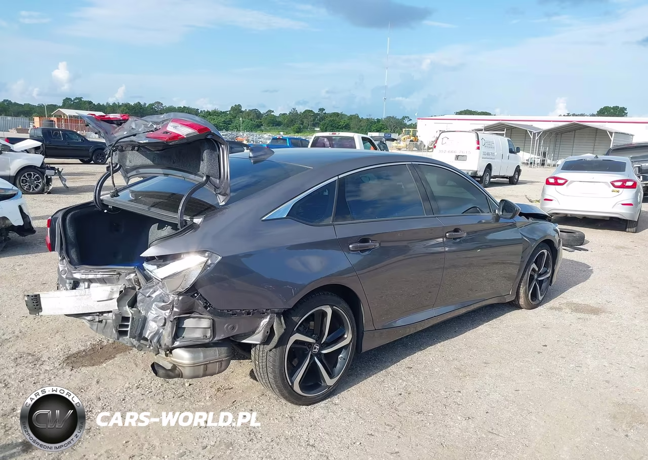 2018 Honda Accord Sport VIN:1HGCV1F32JA234840 - 4