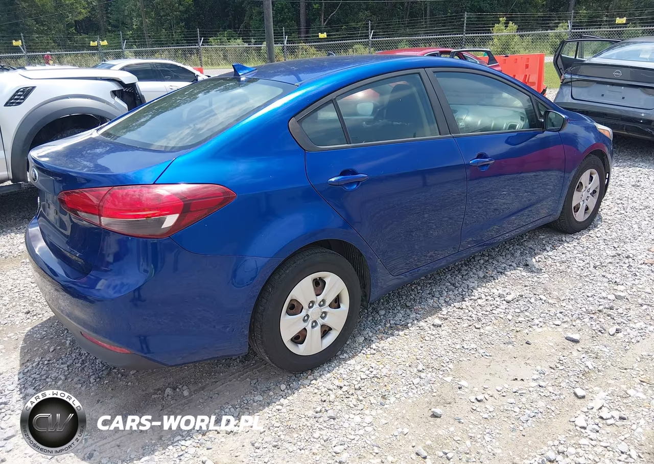 2018 Kia Forte Lx VIN:3KPFK4A78JE275857 - 4