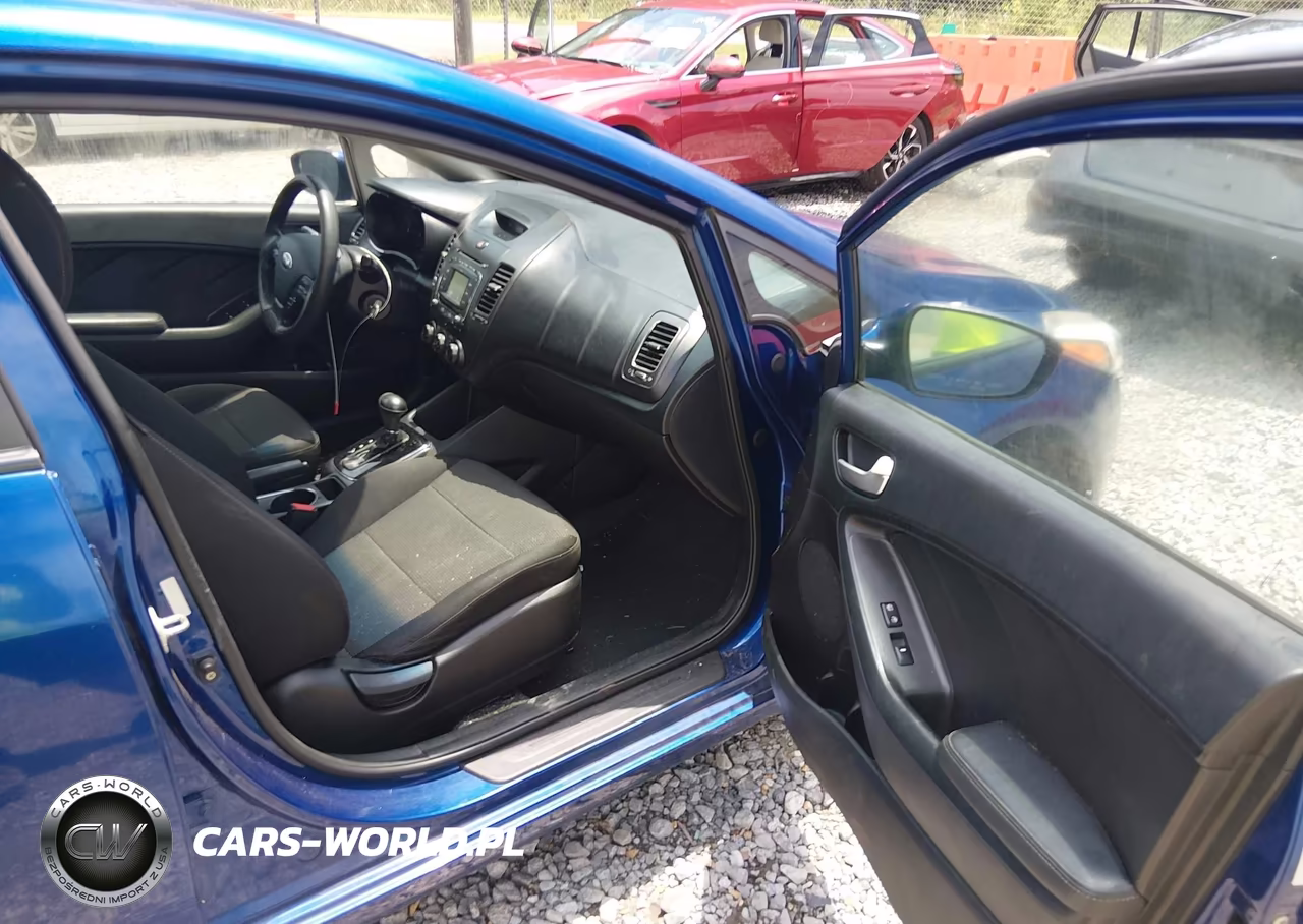 2018 Kia Forte Lx VIN:3KPFK4A78JE275857 - 5