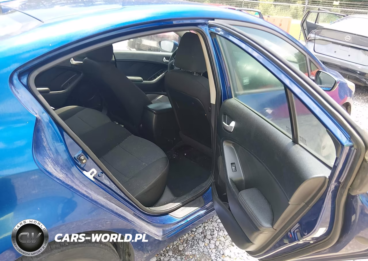2018 Kia Forte Lx VIN:3KPFK4A78JE275857 - 8