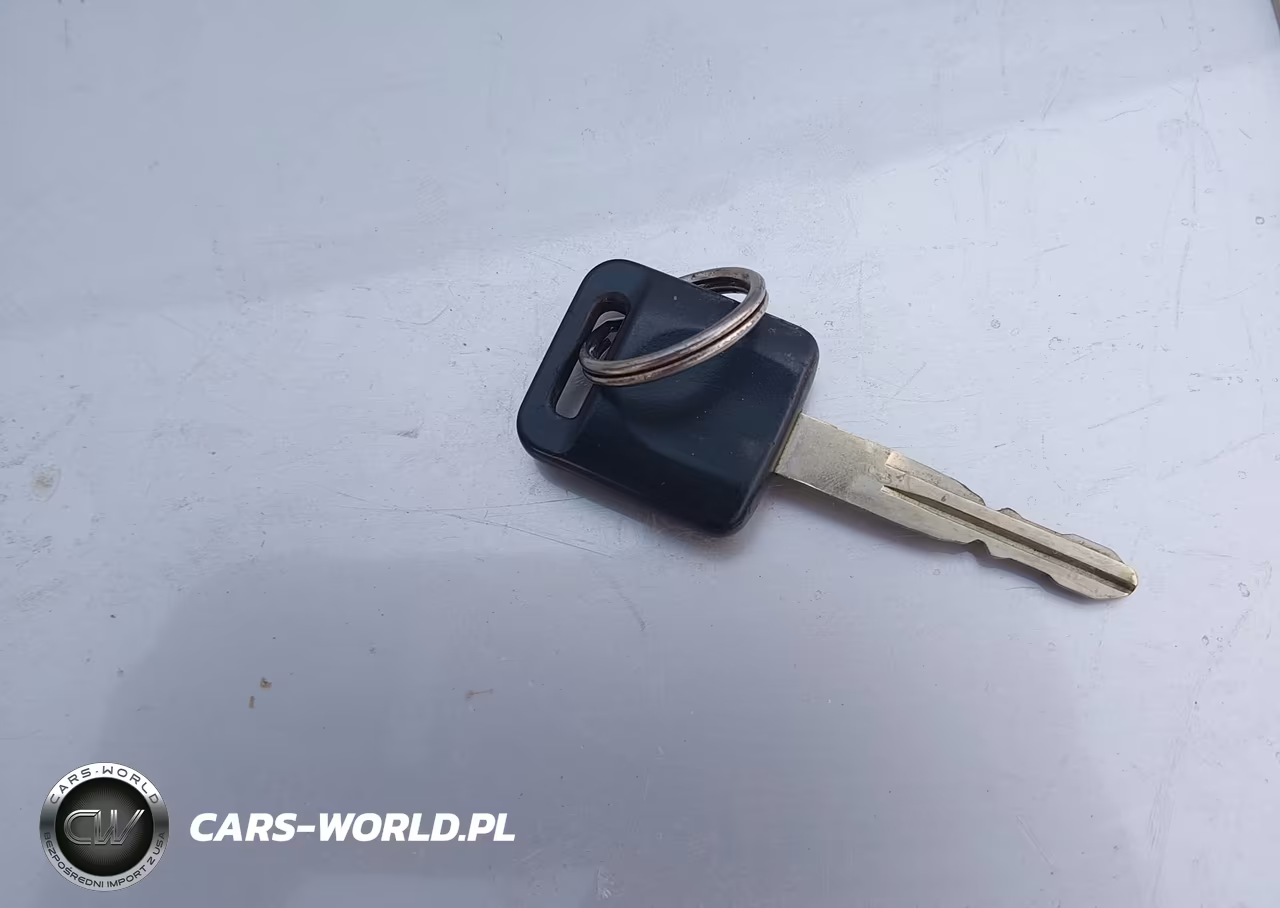 2010 Nissan Versa 1.8S VIN:3N1BC1CP0AL437843 - 11