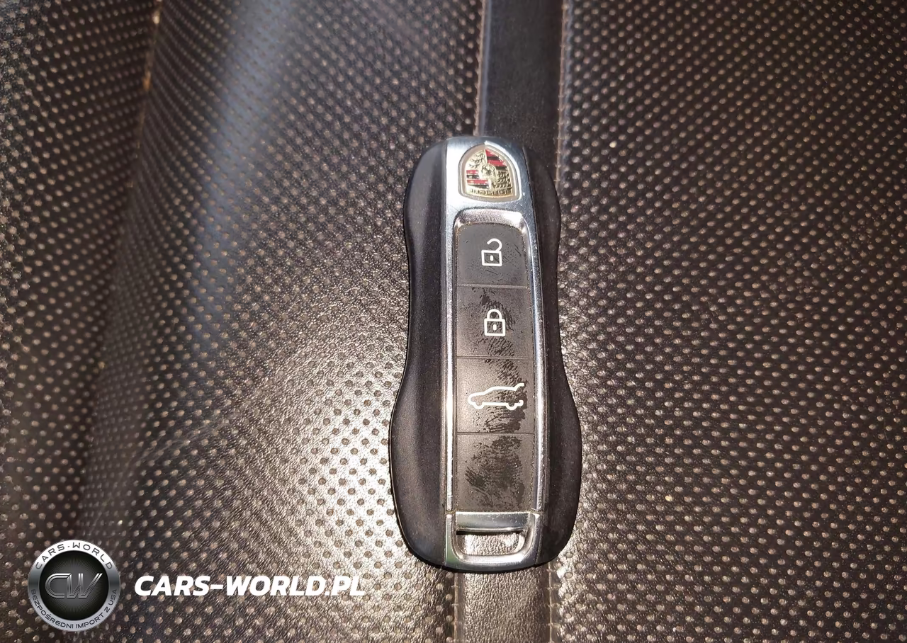 2019 Porsche Cayenne S VIN:WP1AB2AYXKDA61297 - 11