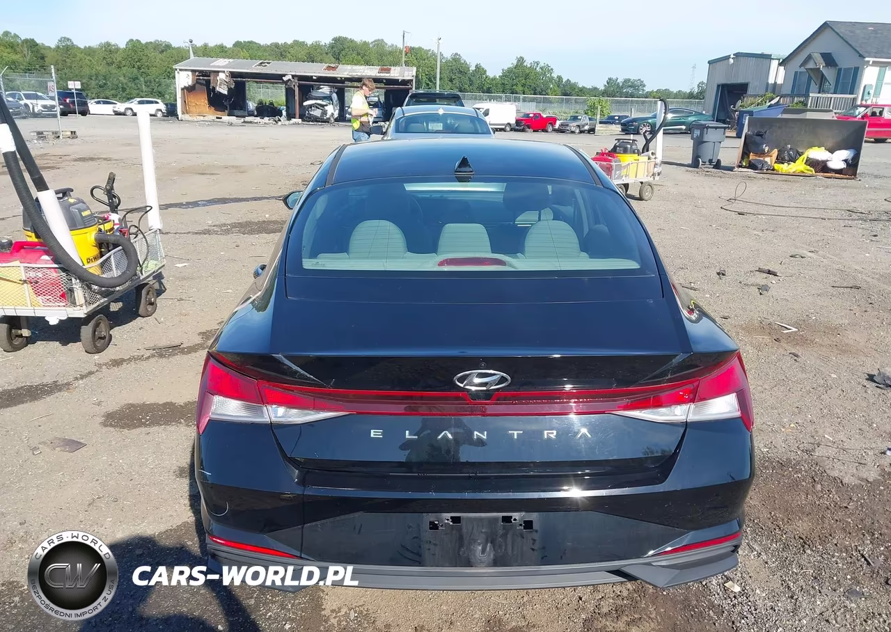 2023 Hyundai Elantra Sel VIN:KMHLM4AG4PU377921 - 17