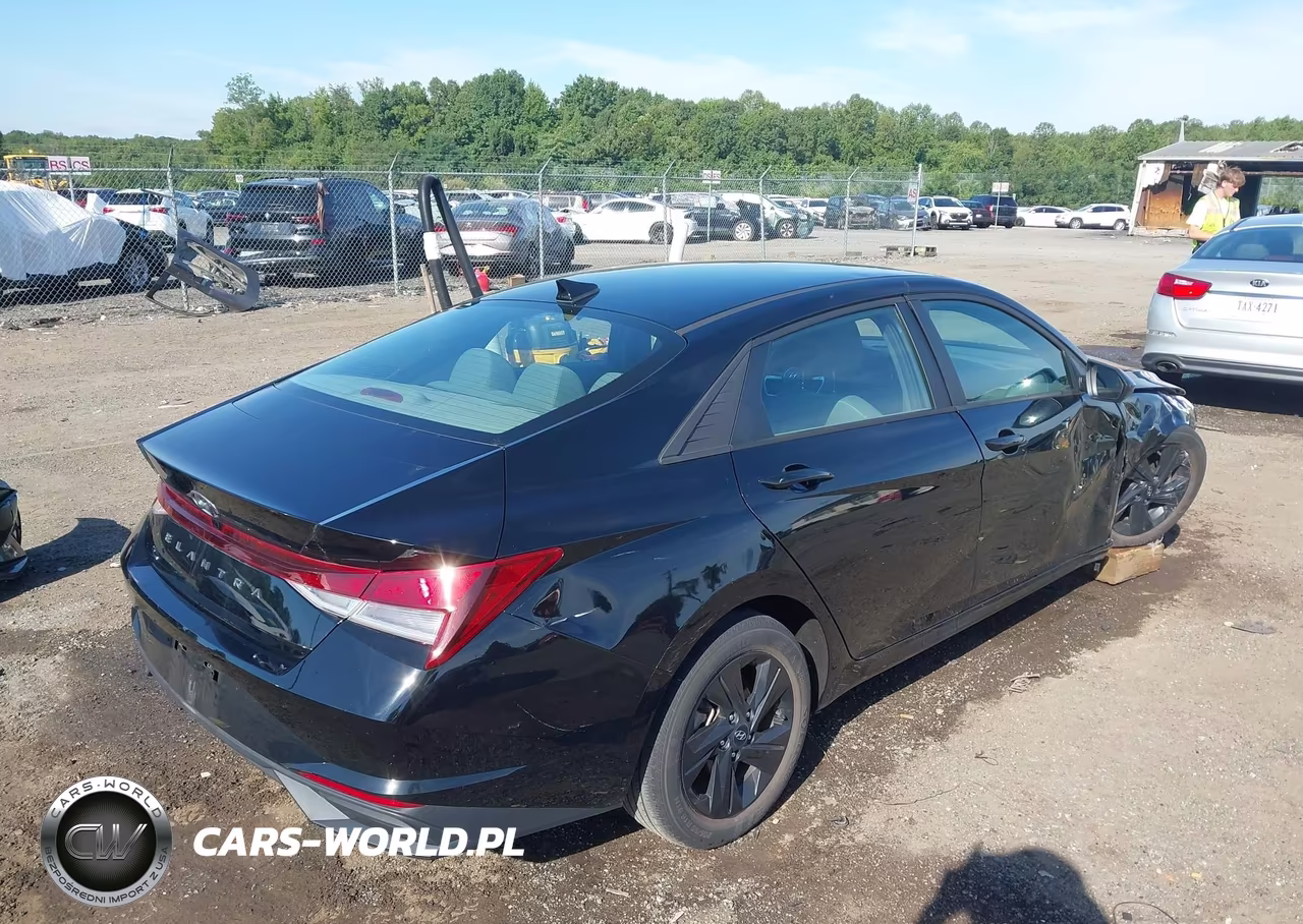2023 Hyundai Elantra Sel VIN:KMHLM4AG4PU377921 - 4
