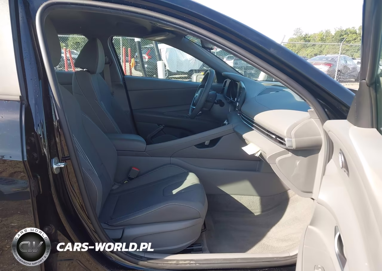 2023 Hyundai Elantra Sel VIN:KMHLM4AG4PU377921 - 5