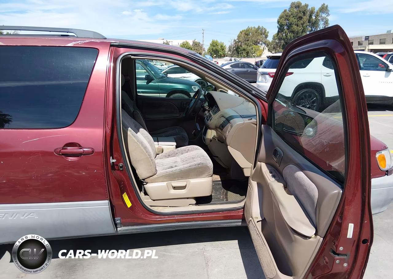 2001 Toyota Sienna Le VIN:4T3ZF13C71U384860 - 5
