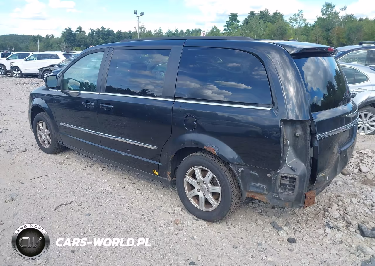 2011 Chrysler Town & Country Touring VIN:2A4RR5DG9BR641443 - 3