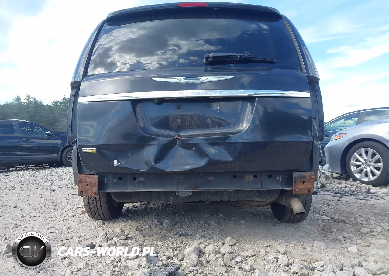 2011 Chrysler Town & Country Touring VIN:2A4RR5DG9BR641443 - 6