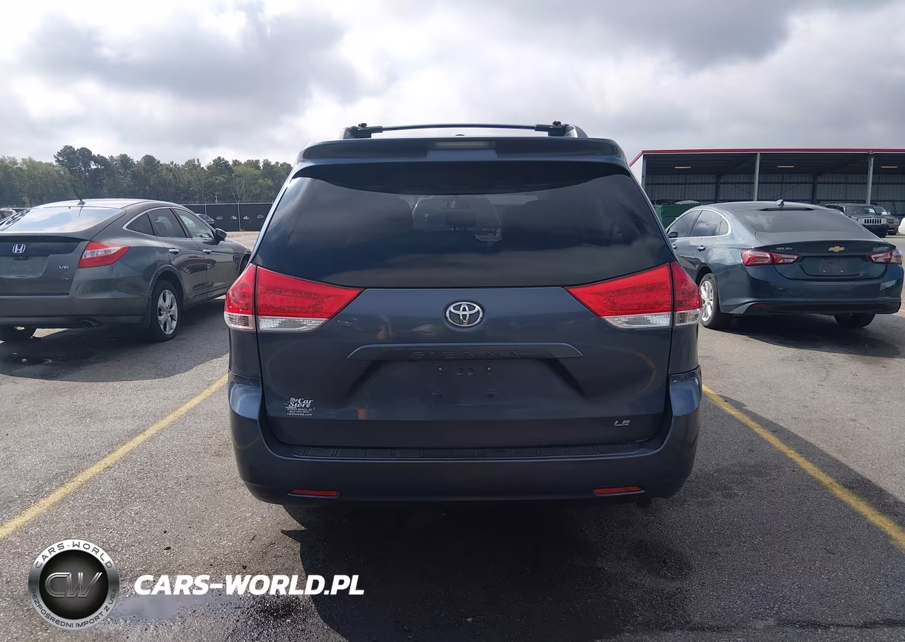 2013 Toyota Sienna Le V6 8 Passenger VIN:5TDKK3DC9DS355888 - 16