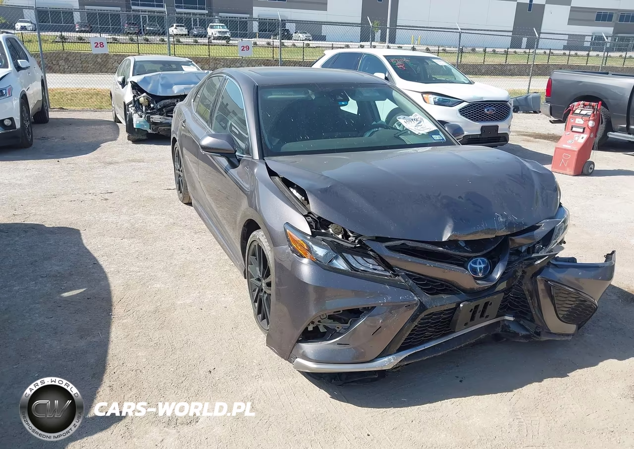2023 Toyota Camry Xse Hybrid