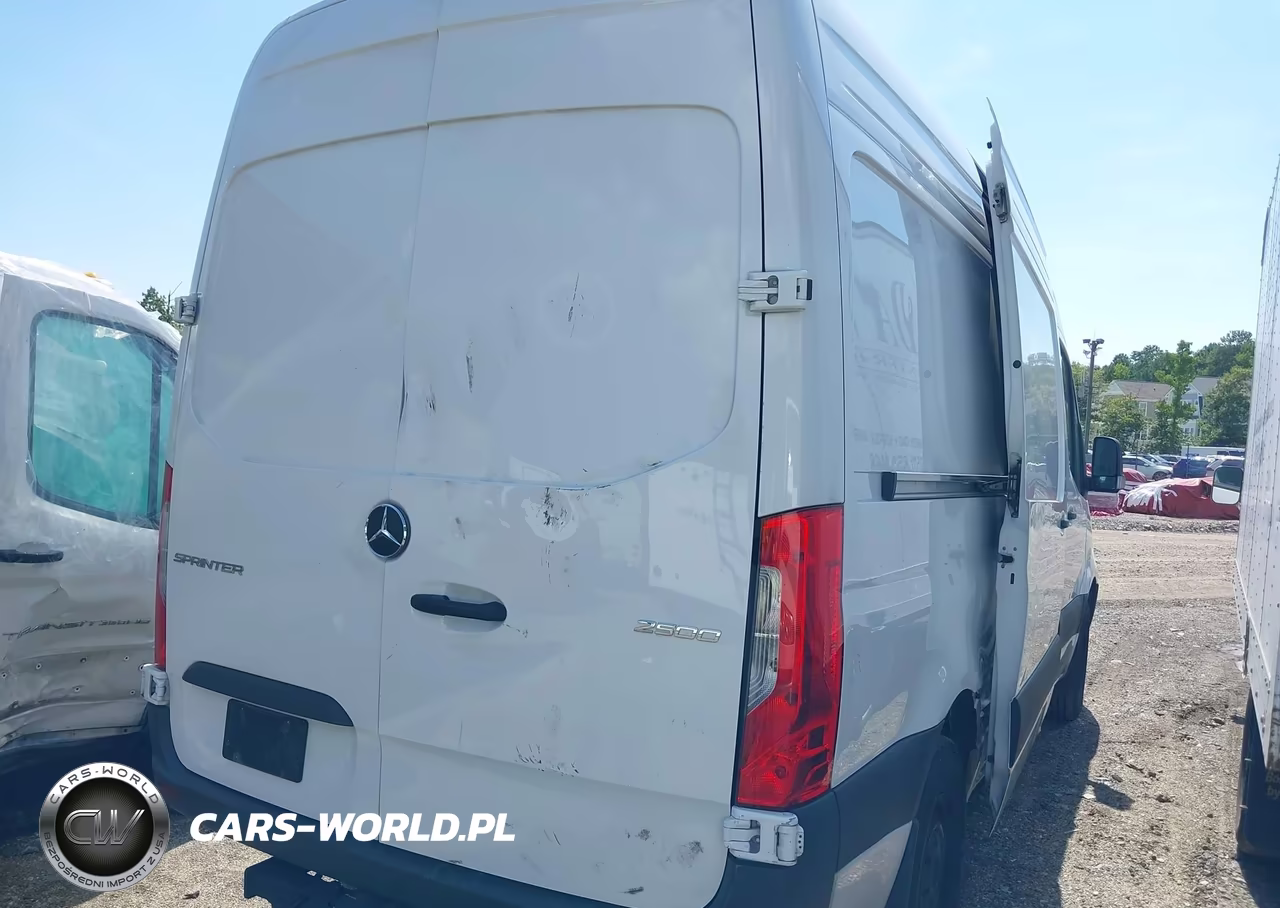 2025 Mercedes-Benz Sprinter 2500 Standard Roof 4-Cyl Diesel VIN:W1Y4KBHY0ST202383 - 4