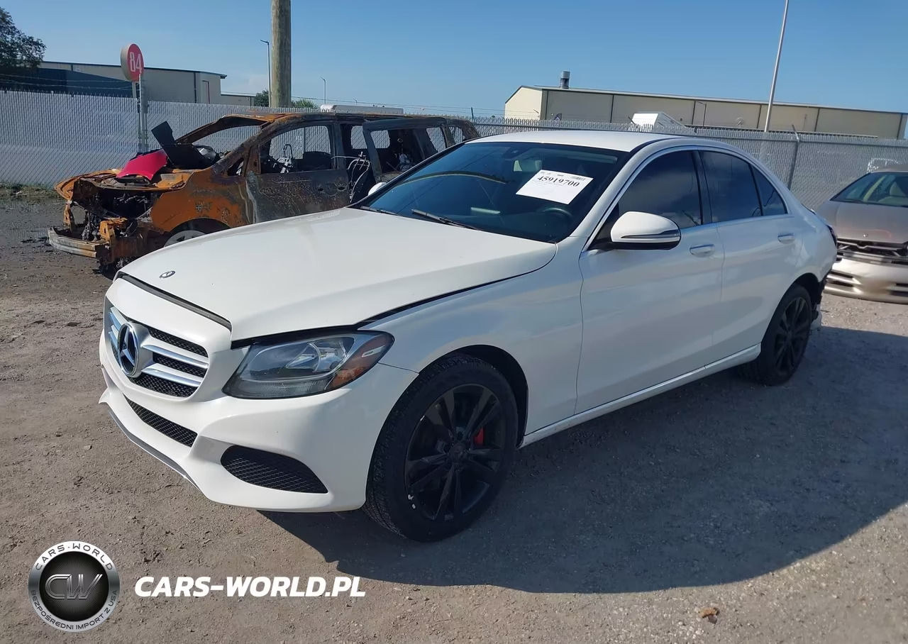 2016 Mercedes-Benz C 300 4Matic VIN:55SWF4KB5GU166703 - 2