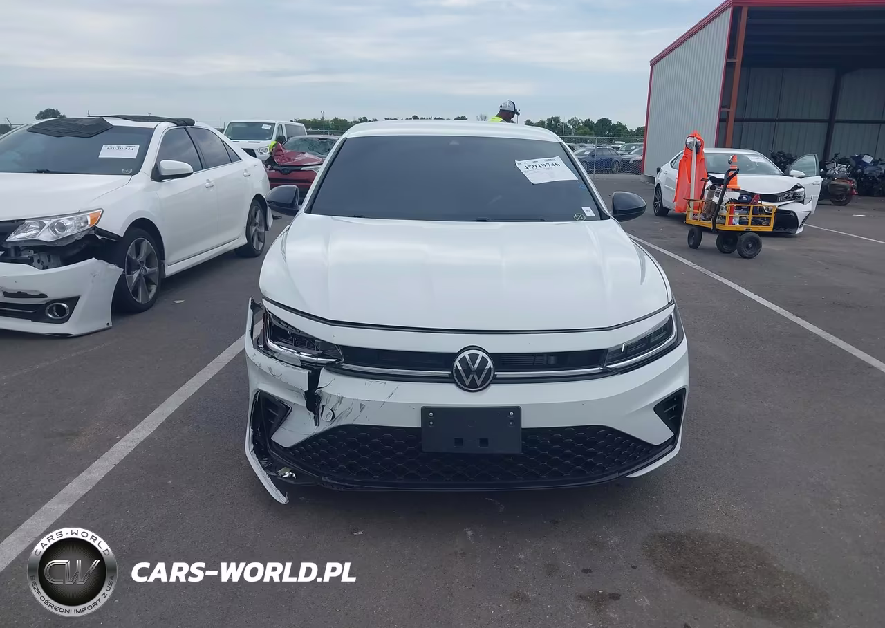 2025 Volkswagen Jetta 1.5T Sport VIN:3VWBX7BU8SM051241 - 12