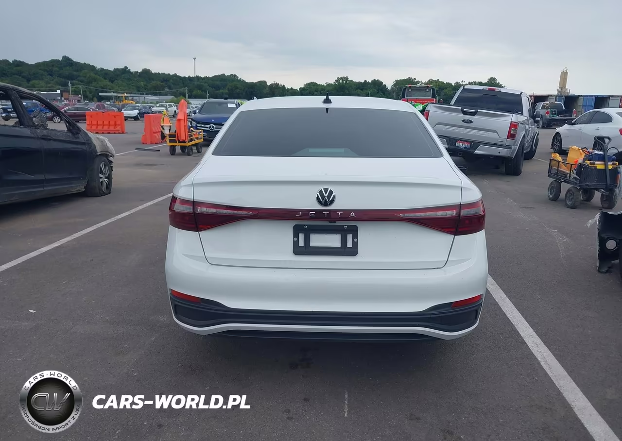 2025 Volkswagen Jetta 1.5T Sport VIN:3VWBX7BU8SM051241 - 16