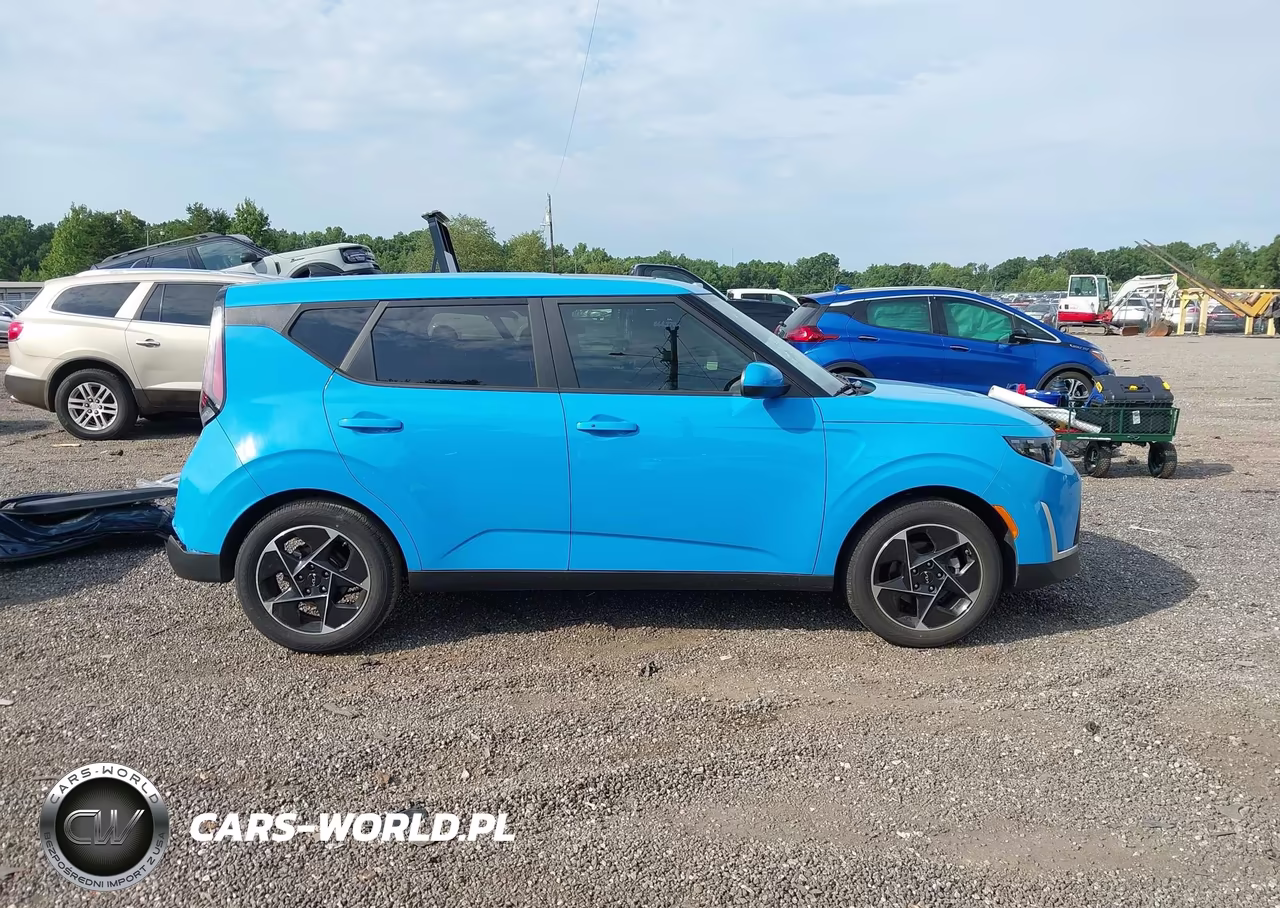 2024 Kia Soul Ex VIN:KNDJ33AU7R7224952 - 14