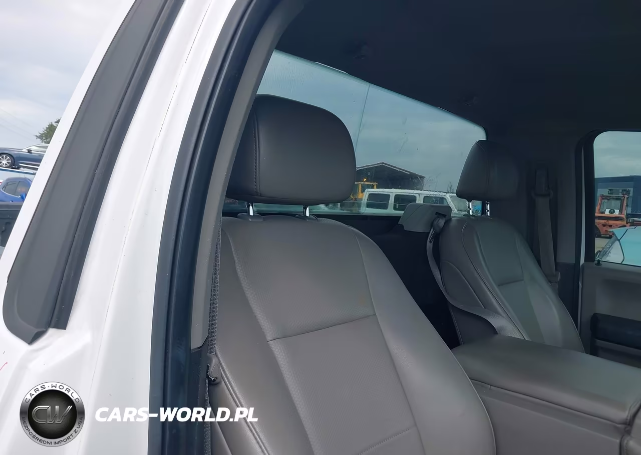 2019 Ford F-150 Xl VIN:1FTMF1CB0KKC00984 - 8