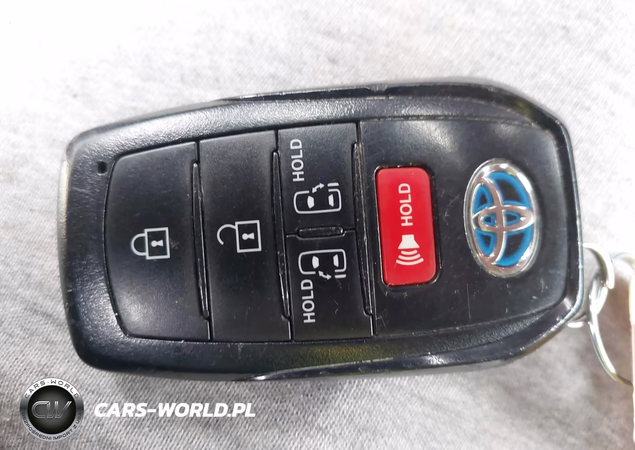 2023 Toyota Sienna Le VIN:5TDKSKFC8PS087413 - 11